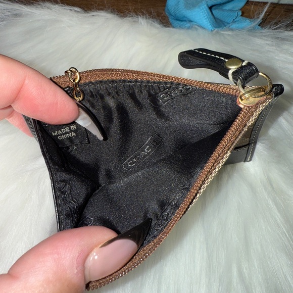 COACH Signature Zip Top Coin Purse, Card holder and keychain! - Picture 6 of 11